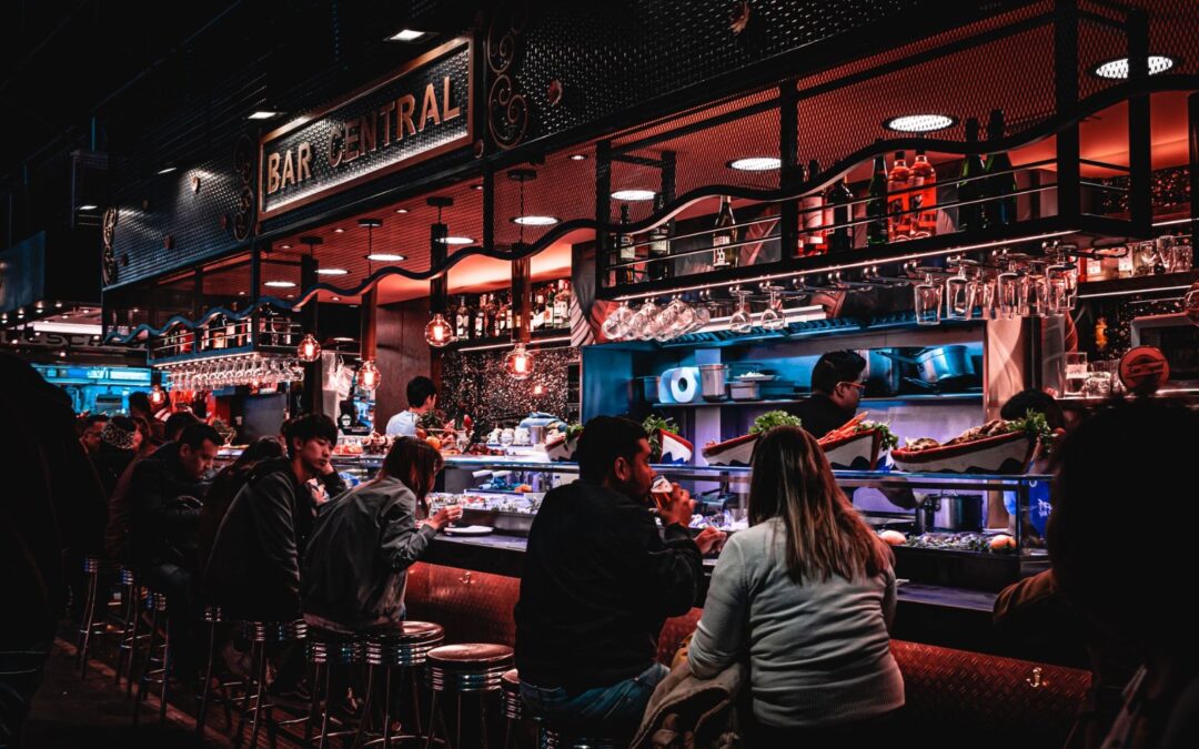 What You’ll Actually Spend on a Bar Crawl Versus a Night Out at a Single Upscale Bar in Chicago